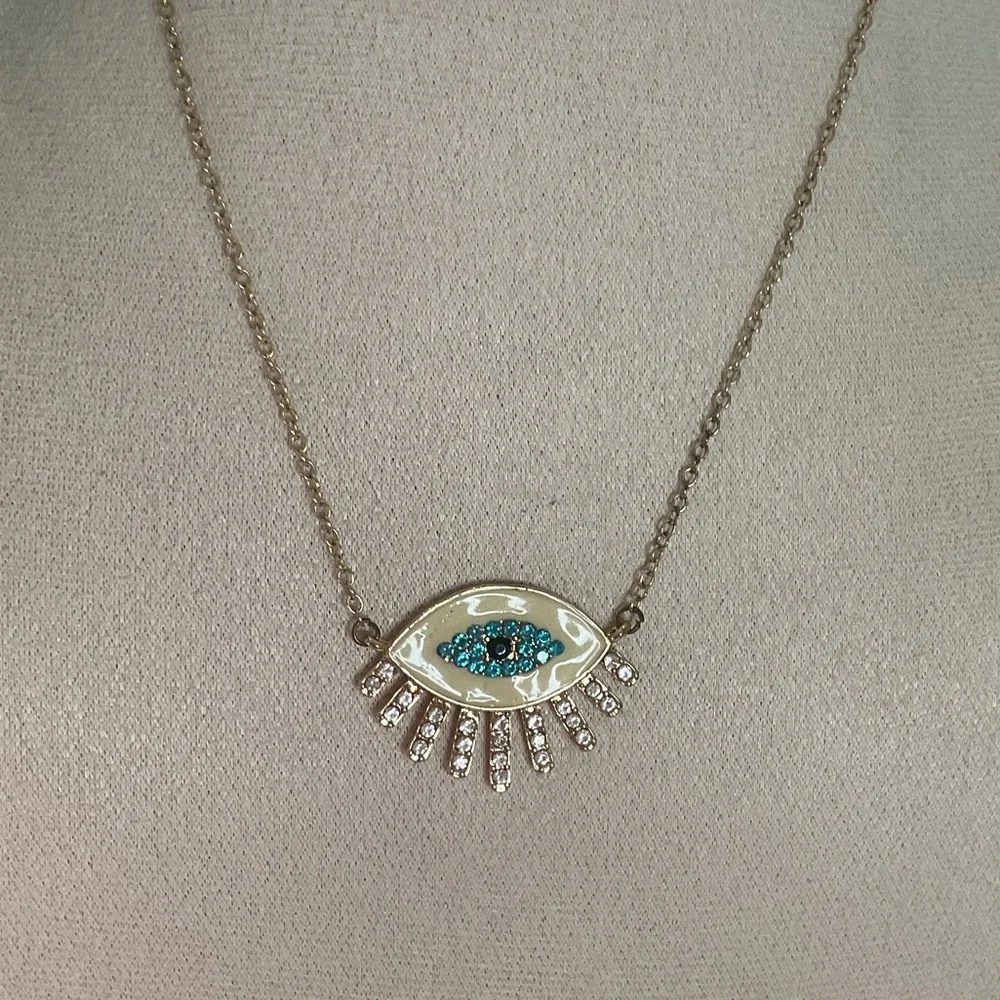 Source Unknown Gold Necklace with Eye Pendant - Picture 2 of 3